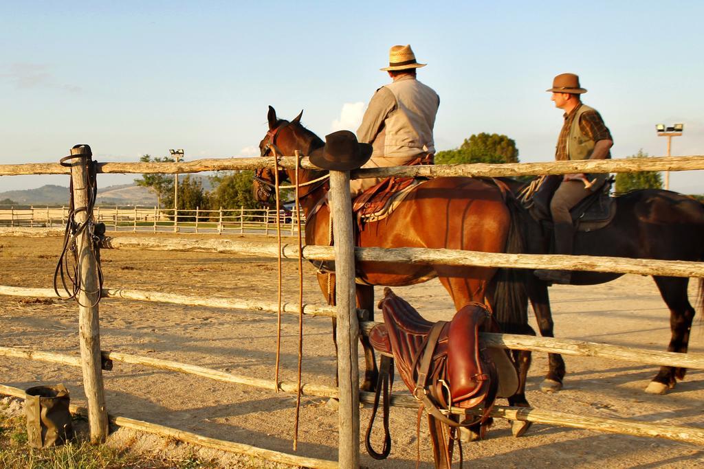 Agriturismo Giuncola & Granaiolo Rispescia Eksteriør billede
